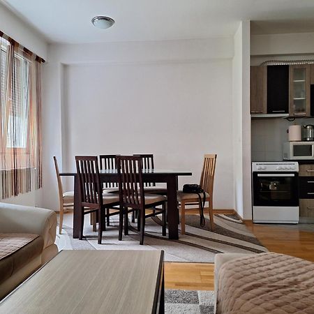 Metropolis Skopje Apartments Extérieur photo